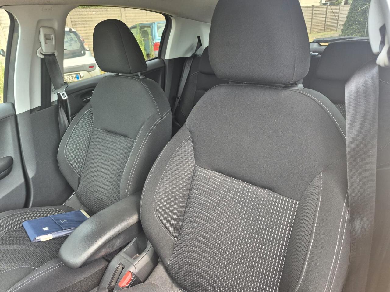 Peugeot 208 110CV EAT6 Allure TAGLIANDI CERTIFICATI
