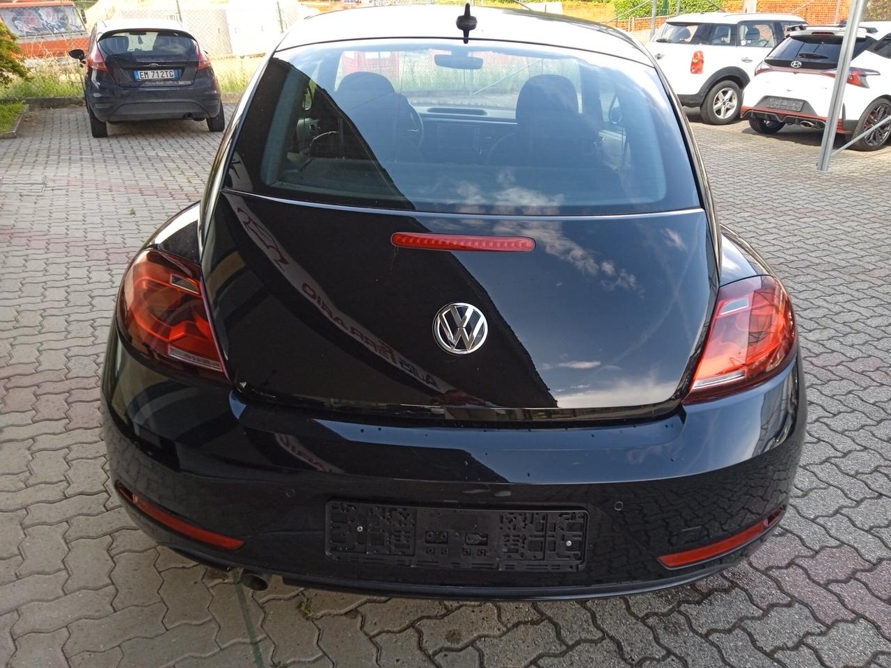 Volkswagen Maggiolino 1.2 TSI Design tetto apribile sens park x2 navy vol multifunzioni lim. di velocita' pronta consegna