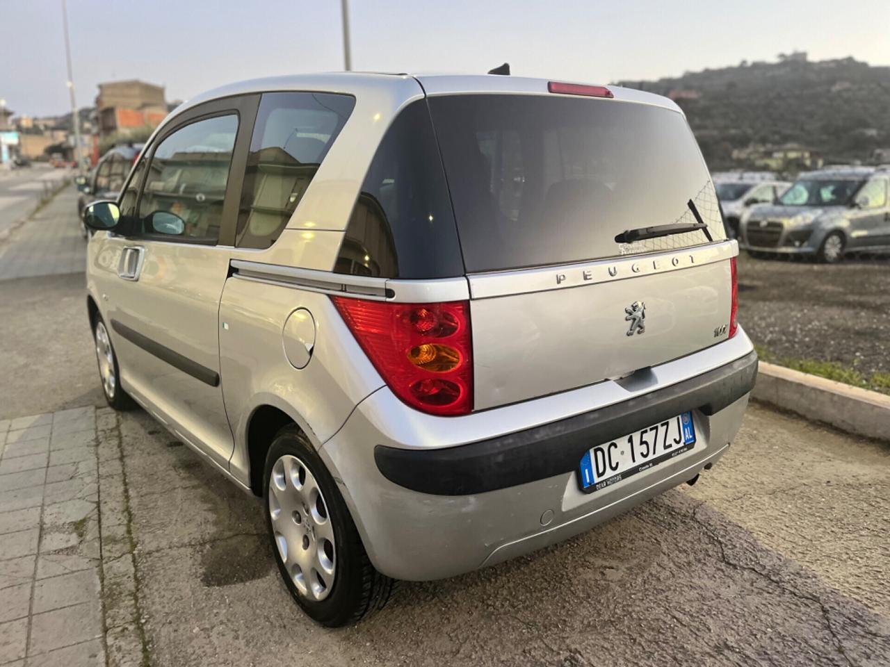 Peugeot 1007 1.4 HDI