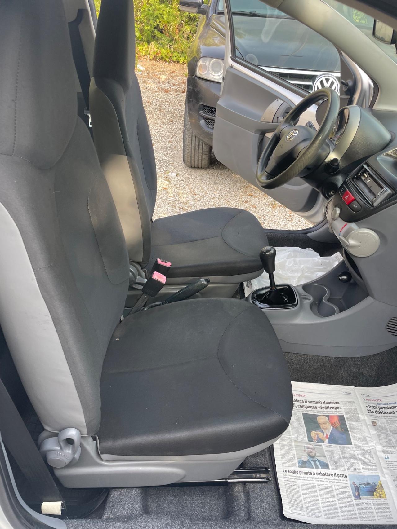 Toyota Aygo 1.0 12V VVT-i 3 porte Sol