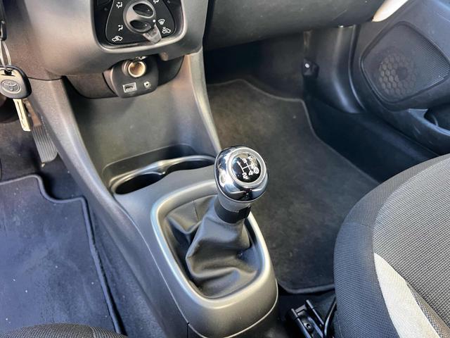 TOYOTA Aygo Connect 1.0 VVT-i 72 CV 5 porte x-clusiv