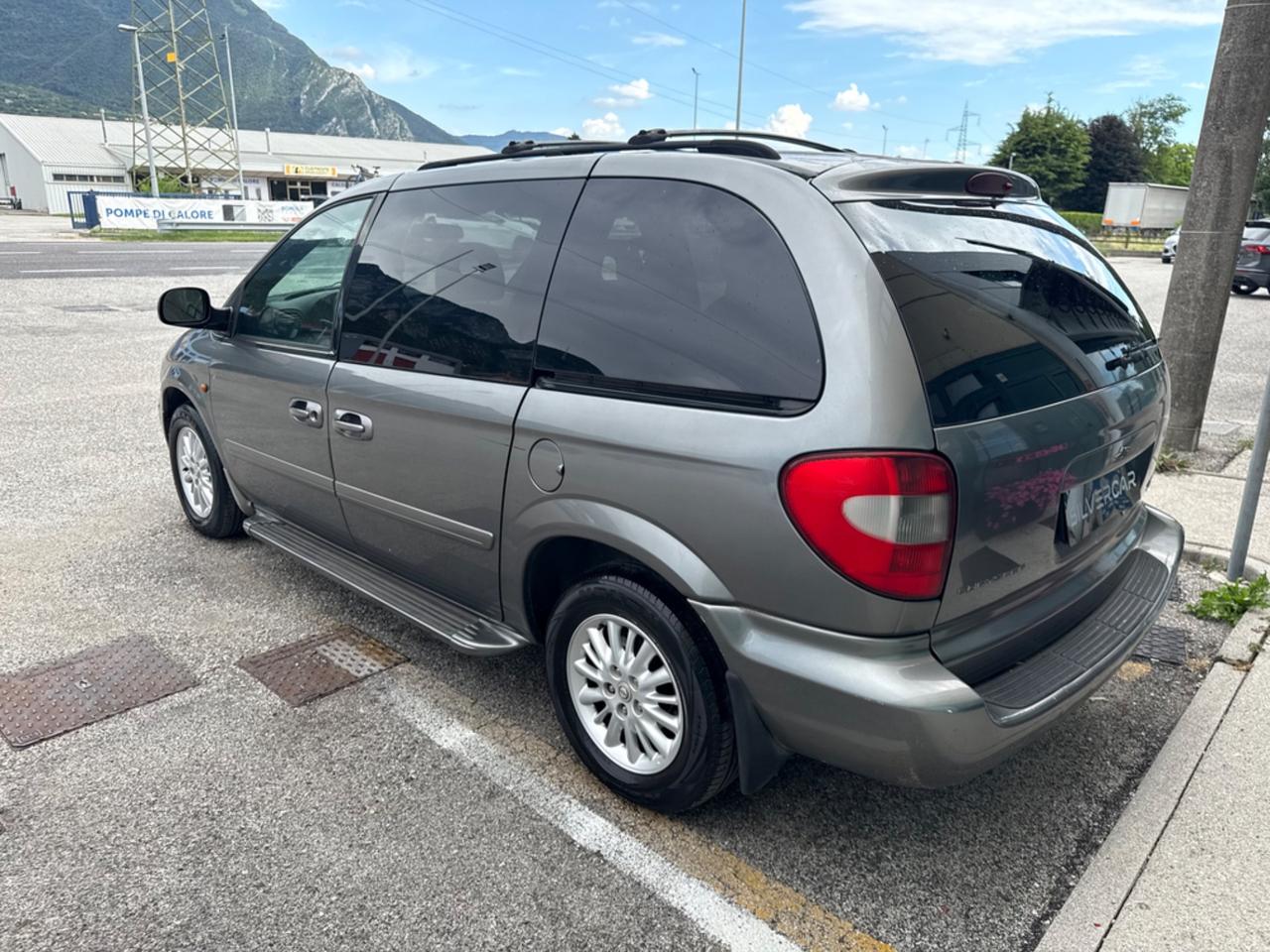 Chrysler Voyager - 7 POSTI