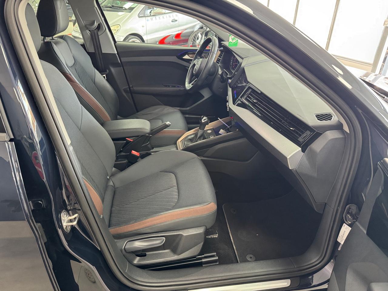 Audi A1 citycarver 30 TFSI S tronic Identity Contrast