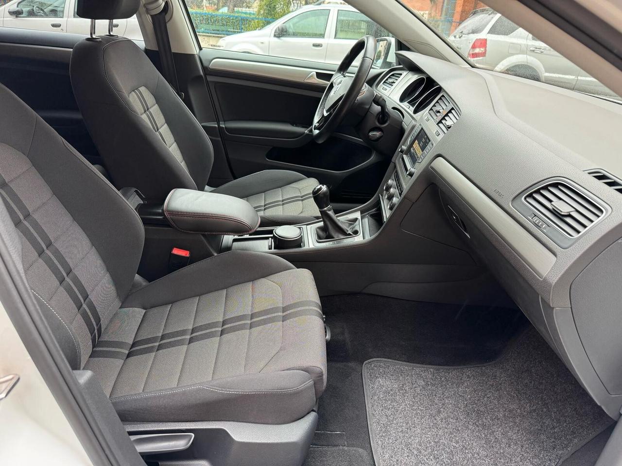 Volkswagen Golf 2.0 TDI 5p. Sport Edition BlueMotion Tech.
