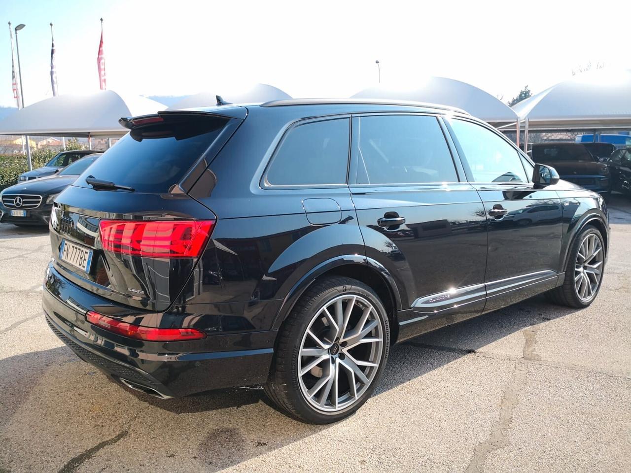 Audi Q7 3.0 TDI 218 CV quattro tiptronic S LINE ***TETTO***