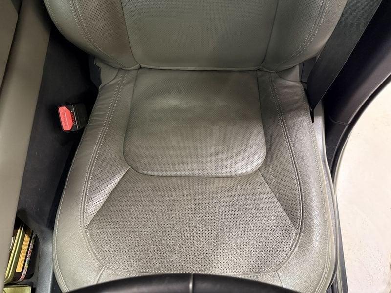 Land Rover Defender Defender 110 2.0 si4 phev SE awd 404cv auto