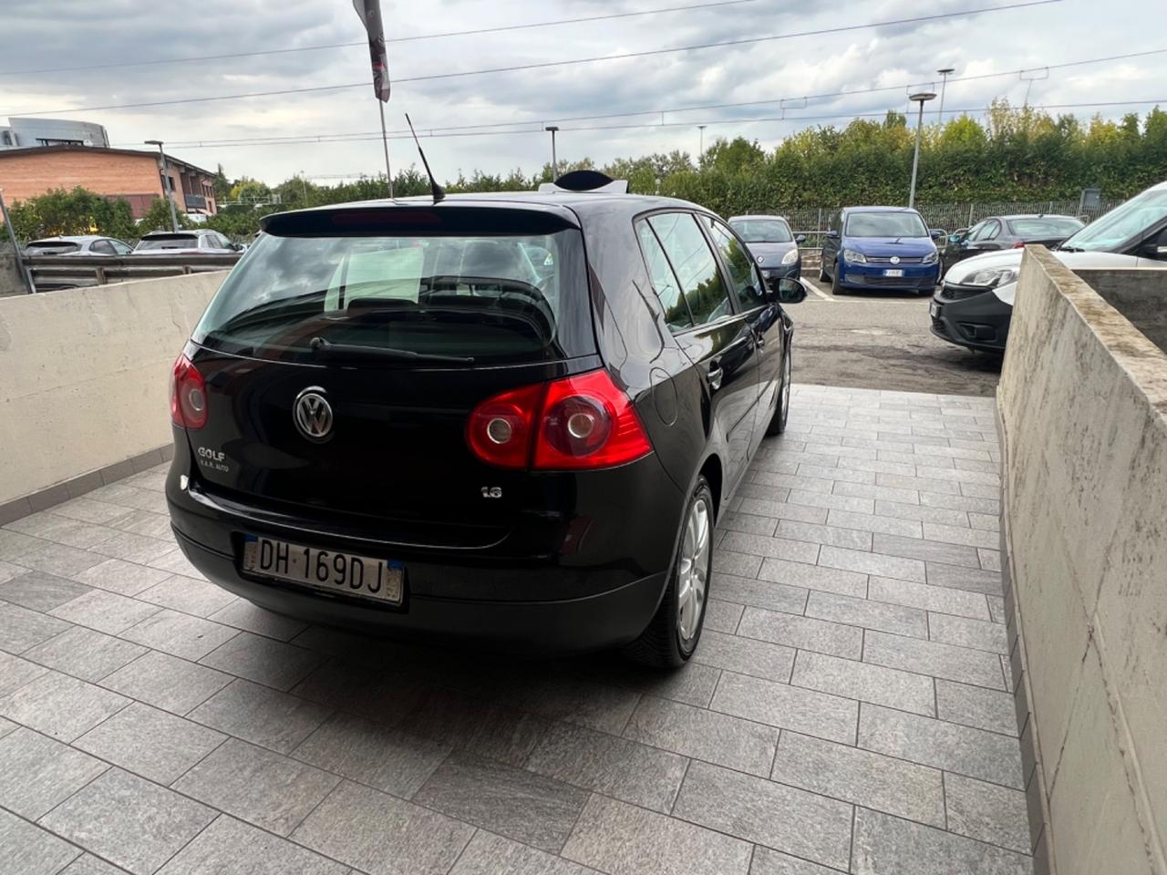 Volkswagen Golf 1.6 5p. Comfortline