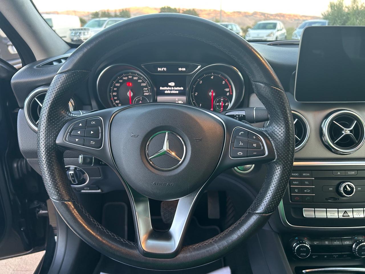 Mercedes-benz GLA 200 d Automatic Sport