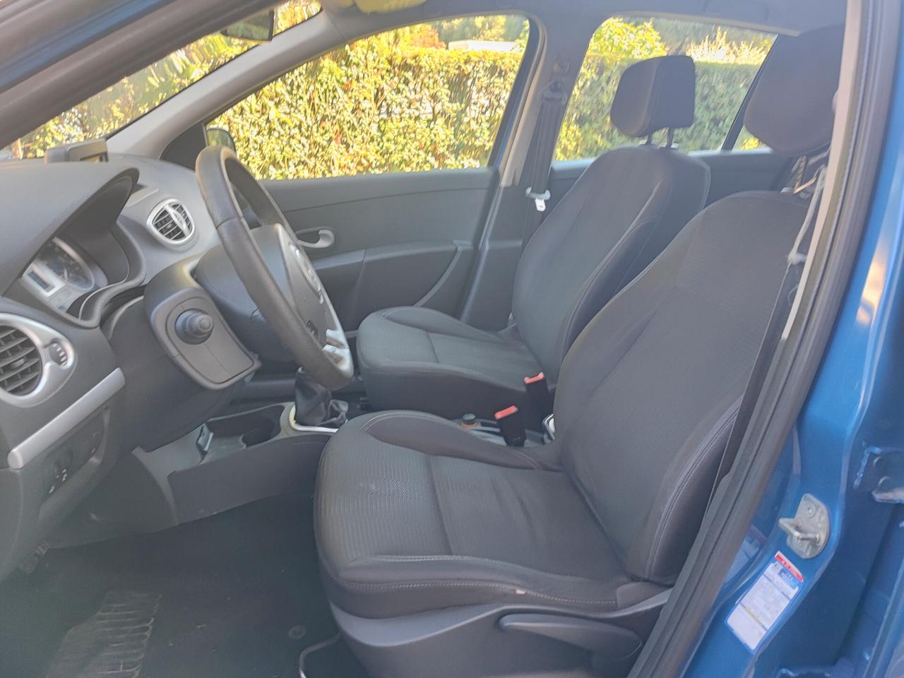 Renault Clio 1.2 16V 5 porte nave neopatentati