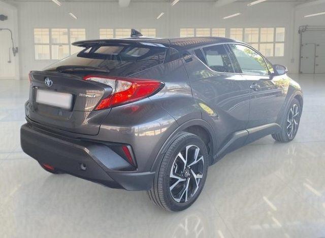 TOYOTA C-HR 1.8 Hybrid E-CVT Dynamic