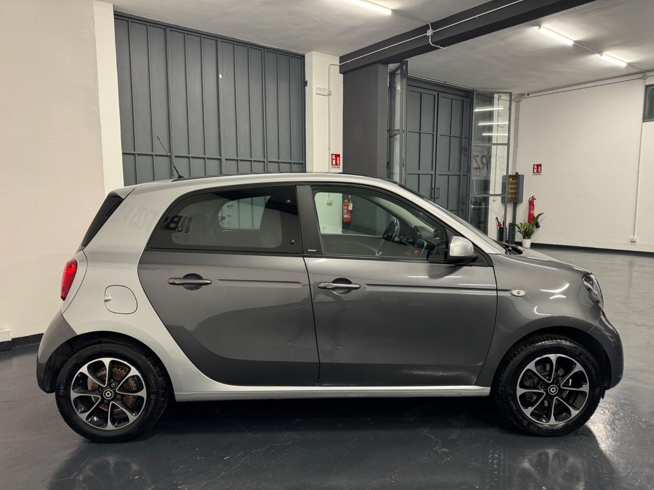 Smart ForFour 70 1.0 twinamic Passion UNIPRO!!