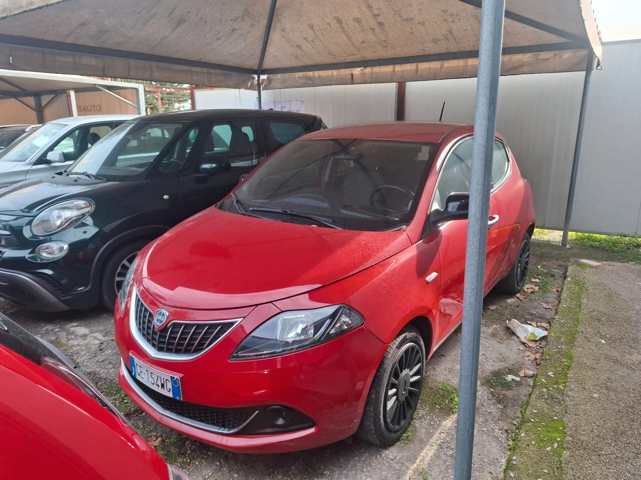 Lancia Ypsilon 1.0 S&S Hybrid Ecochic Silver anno 2021