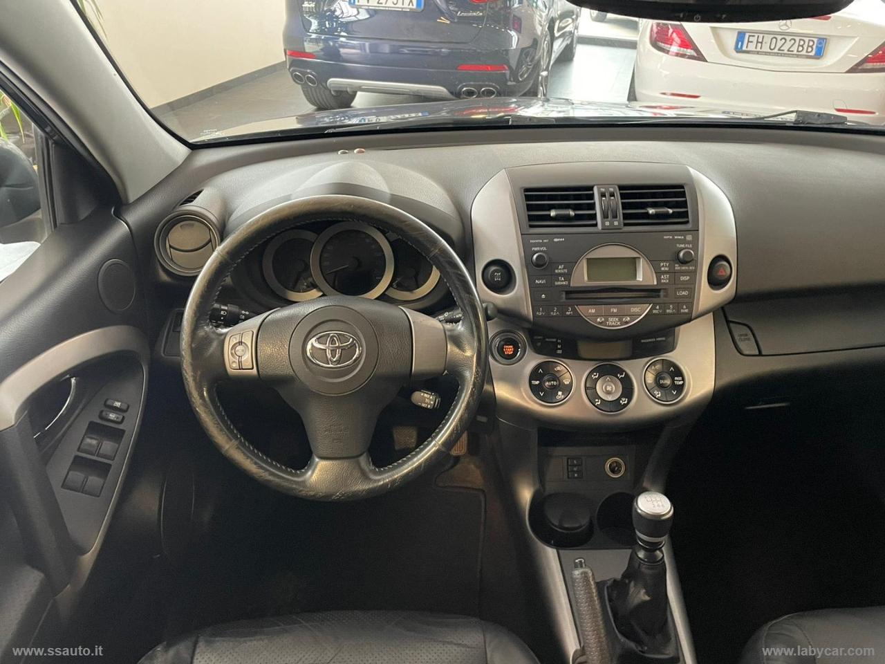TOYOTA RAV4 Crossover 2.2 D-4D 177 CV Luxury
