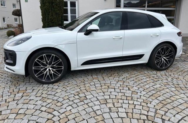 PORSCHE Macan 2.0 T