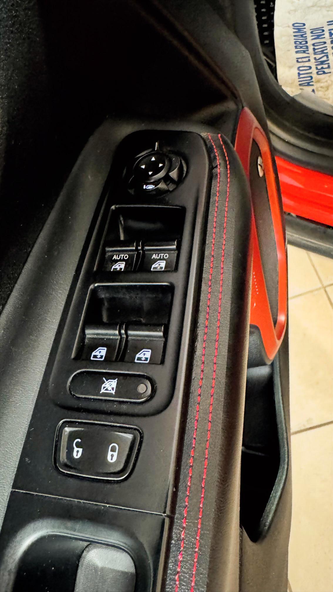 Jeep Renegade 2.0 mjt Trailhawk 4wd 170cv auto Gancio Traino