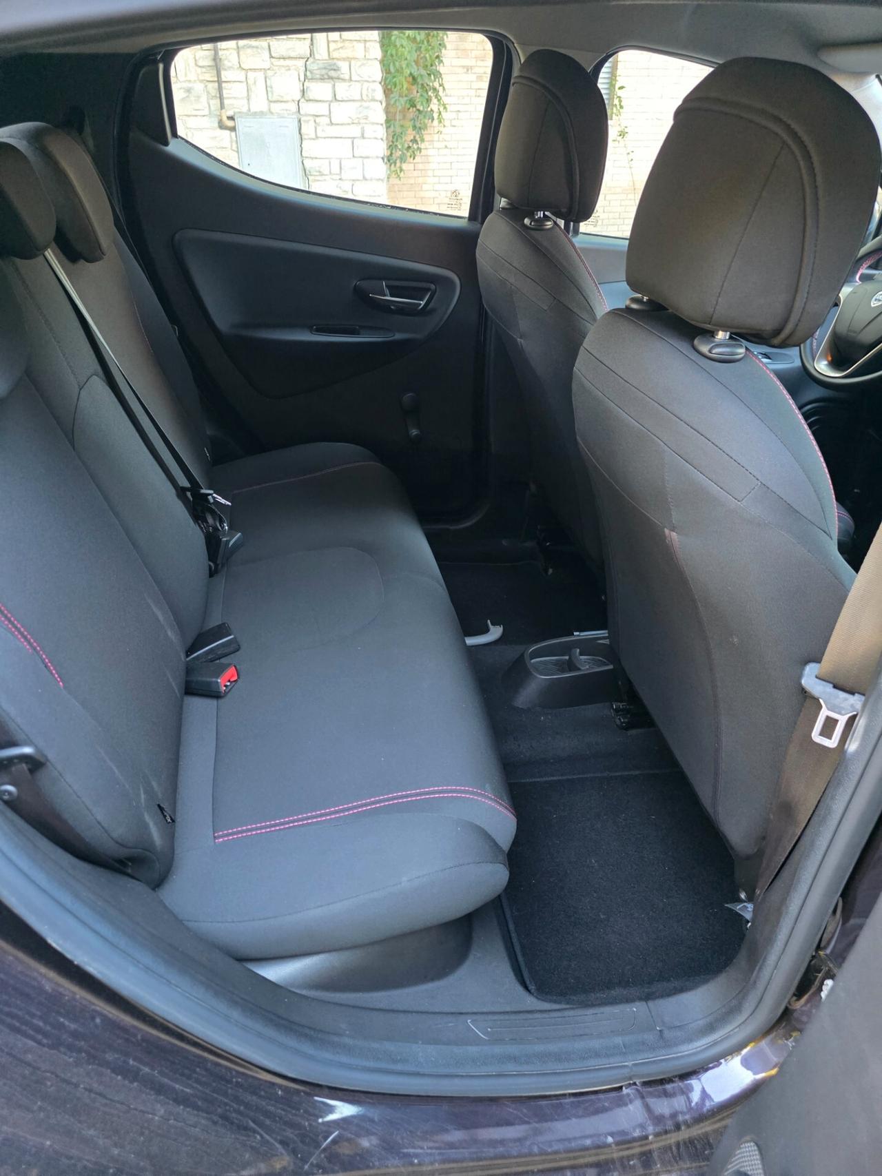 Lancia Ypsilon 1.2 69 CV 5 porte GPL Ecochic Elefantino