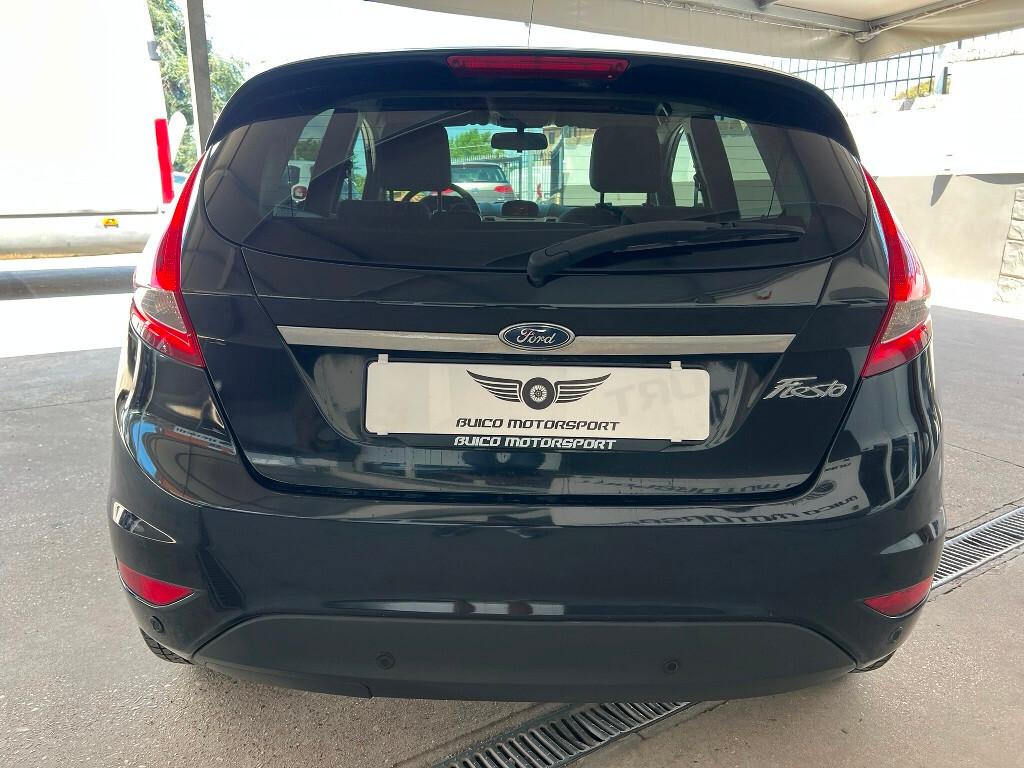 Ford Fiesta Titanium 1.4 97 CV GPL della Casa