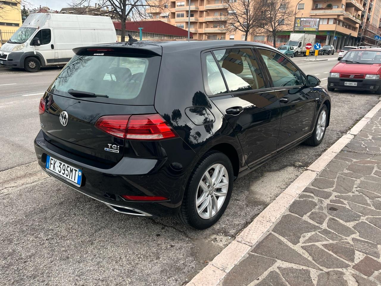 VOLKSWAGEN GOLF VII 1,4 TGI 110 CV EXECUTIVE 5P