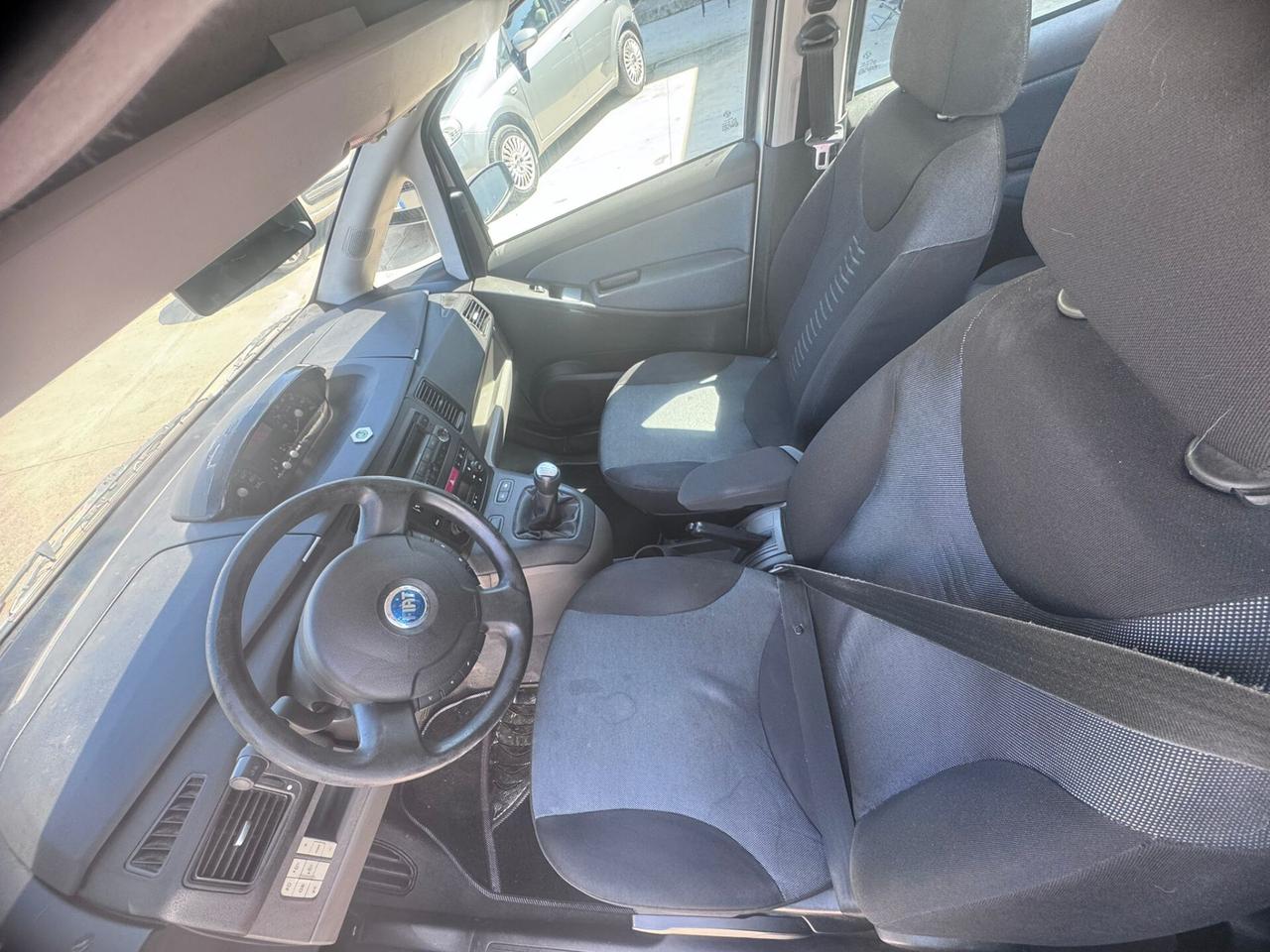 Fiat Idea 1.9 Multijet Emotion