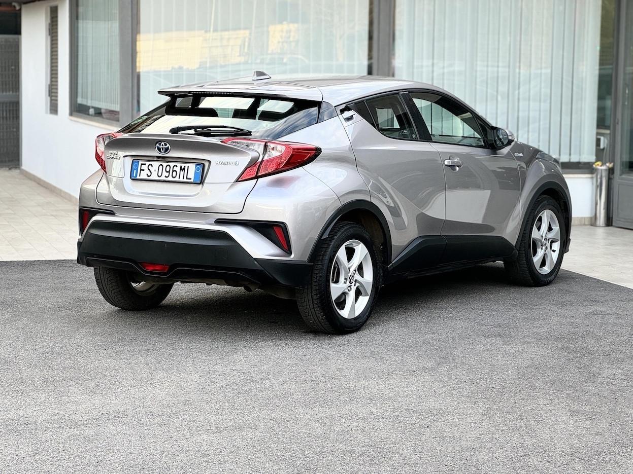 Toyota C-HR 1.8 Hybrid 98CV E6 Automatica - 2018