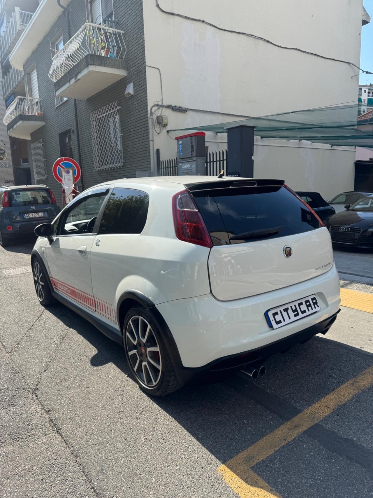 Abarth Grande Punto 1.4 T-Jet 155 cv