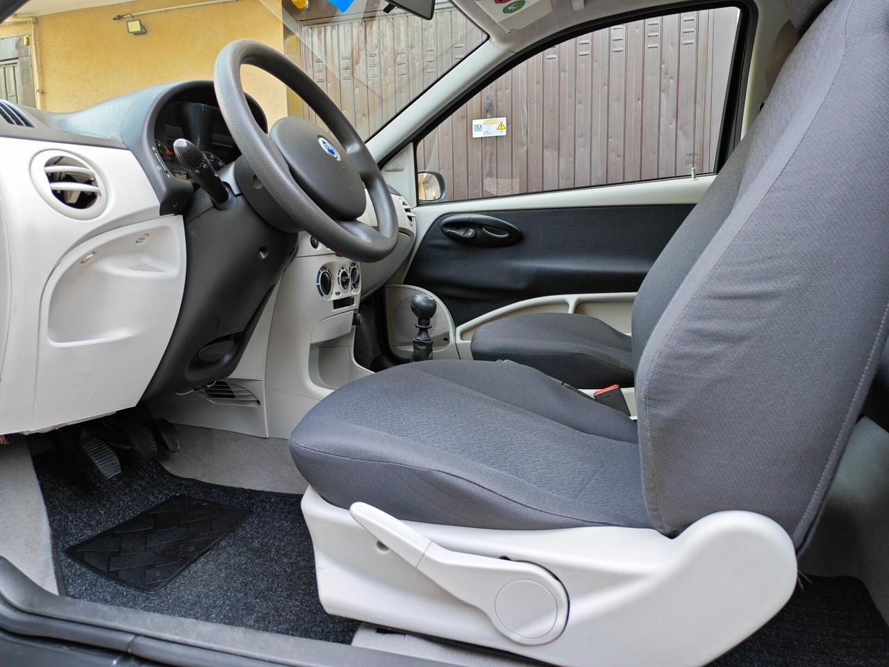 Fiat Punto 1.2 BENZINA 60cv / 41.000km / Unipro