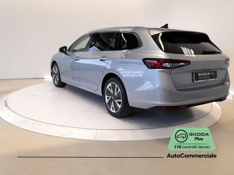 Škoda Superb 2.0 TDI 110kW Selection DSG