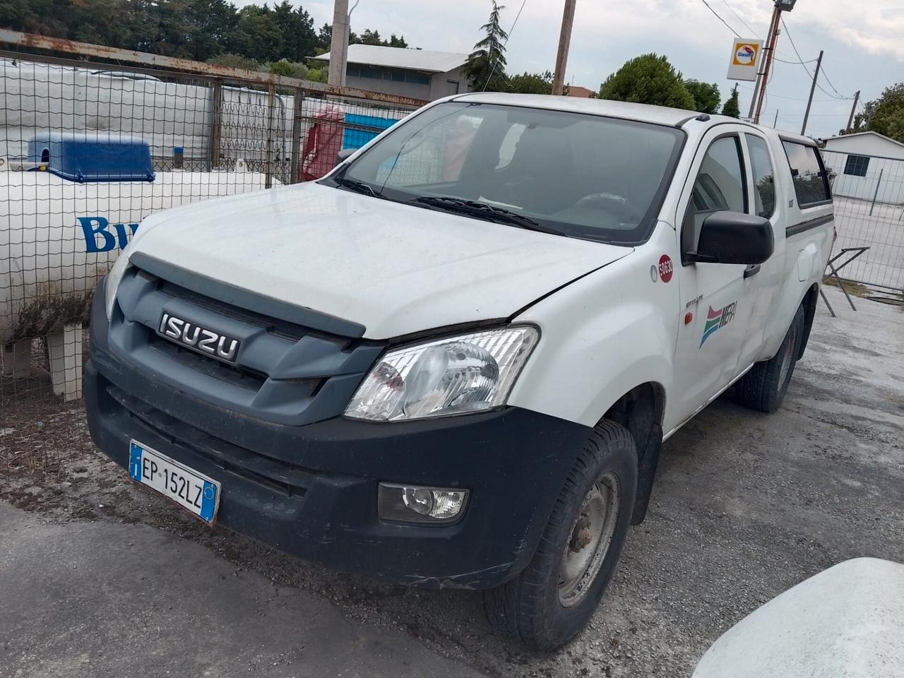 Isuzu D-Max 2.5 CASSONE A SPONDE