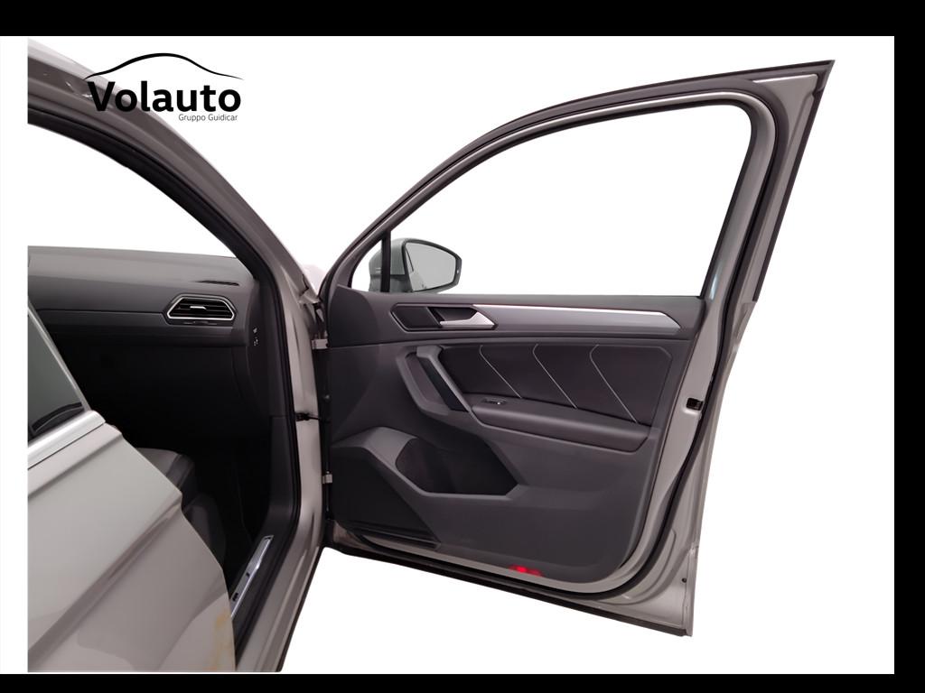 VOLKSWAGEN Tiguan II 2016 - Tiguan 1.5 tsi Sport 130cv