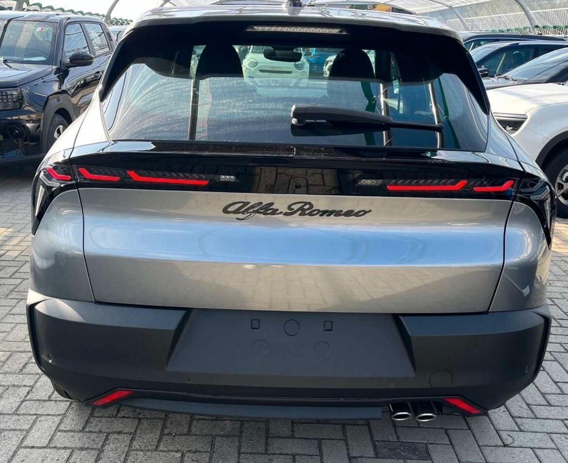 Alfa Romeo Junior 1.2 136 CV HYBRID eDCT6 AUTO A NOLEGGIO