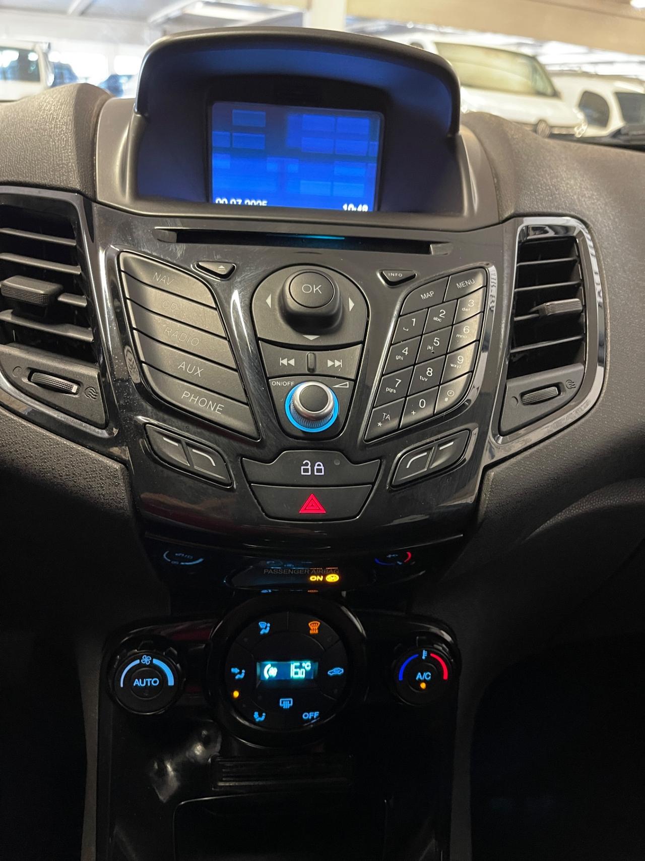 Ford Fiesta 1.5 TDCi 75CV 5 porte Titanium