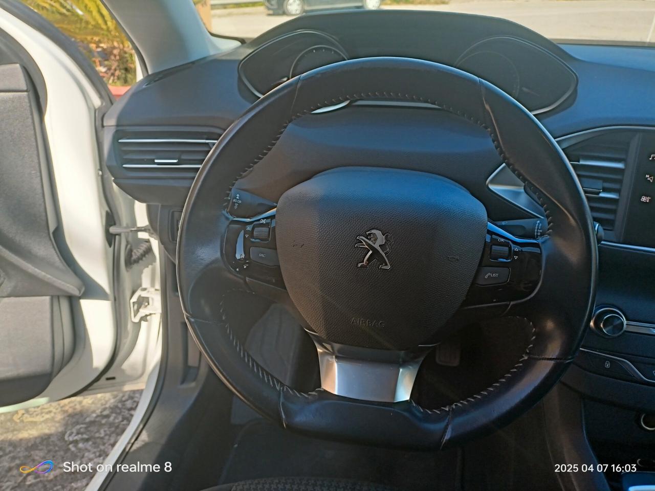 Peugeot 308 BlueHDi 100 S&S SW Business