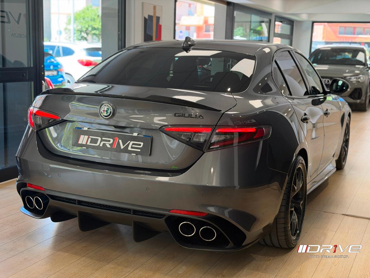 ALFA ROMEO Giulia (2016) Giulia 2.9 V6 Bi-Turbo...
