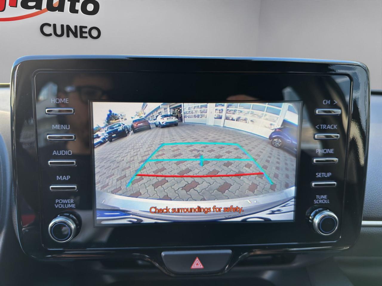 Toyota Yaris 1.5h Business