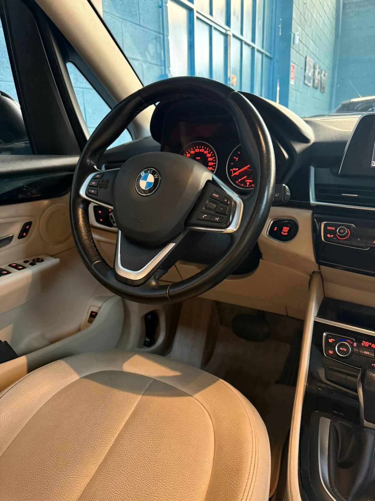 218 PELLE TOTALE ACTIVE TOURER 150CV