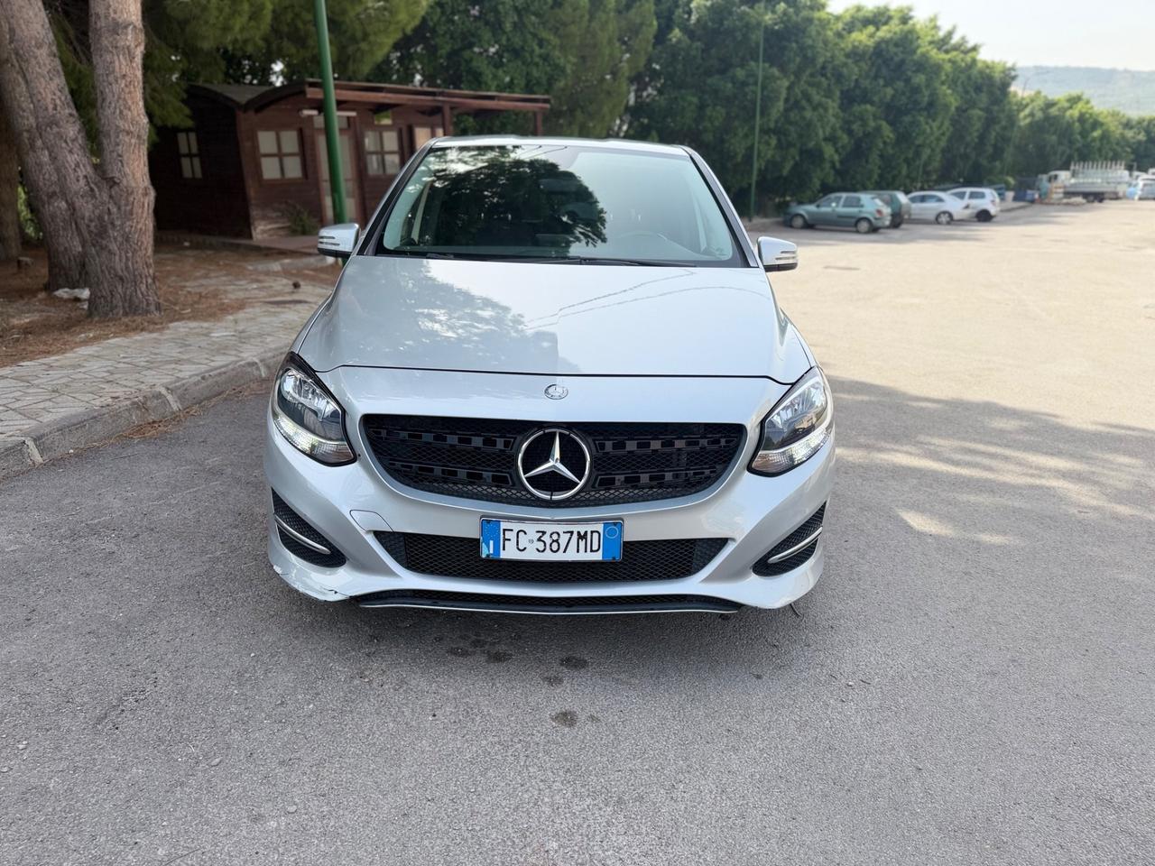 Mercedes-benz B 180 d Premium