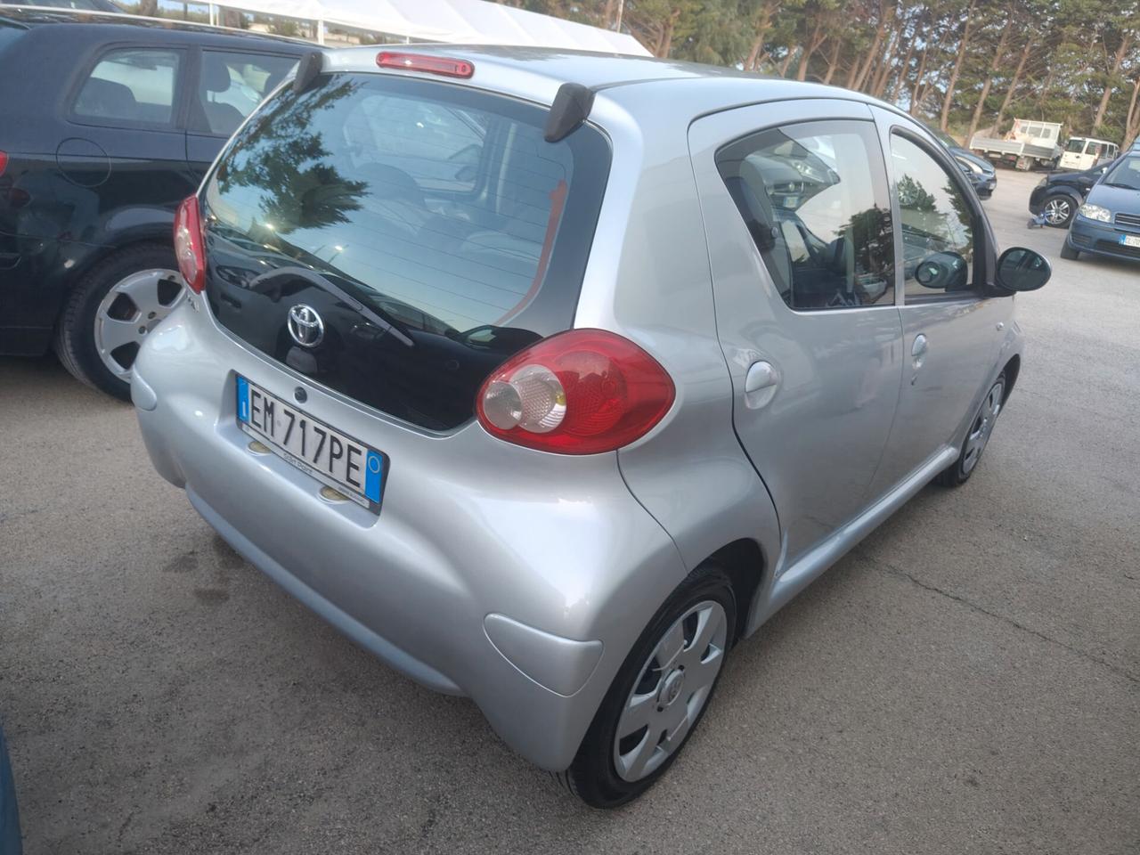 Toyota Aygo 1.0 MMT 5 porte Sol