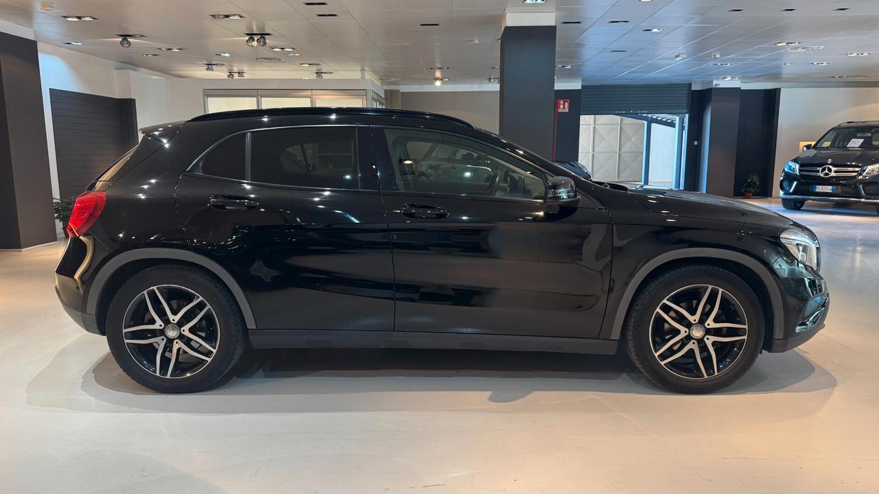 MERCEDES-BENZ GLA 200 1.6 B 156CV - 2015