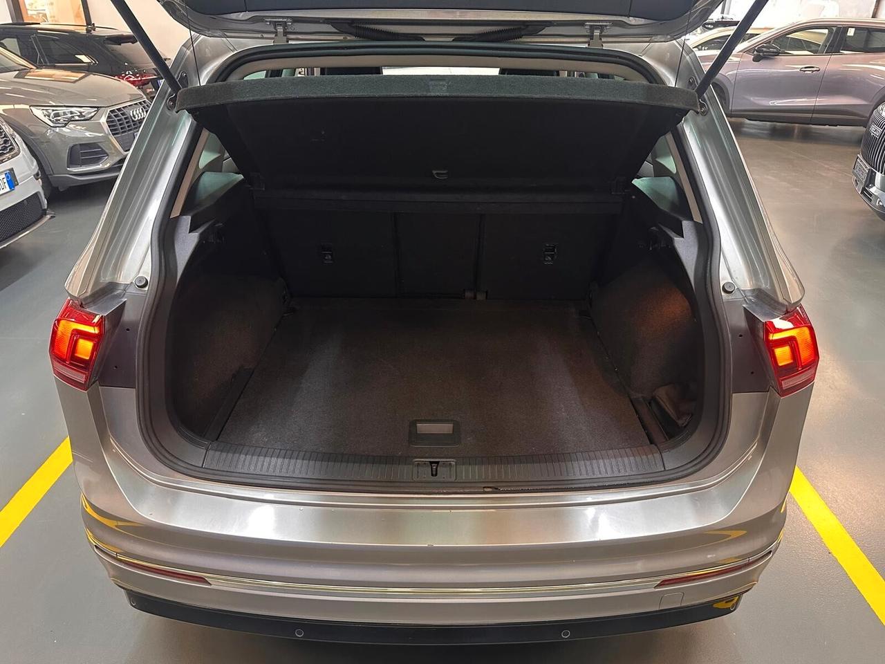 Volkswagen Tiguan 1.6 tdi R-Line Sport 115cv