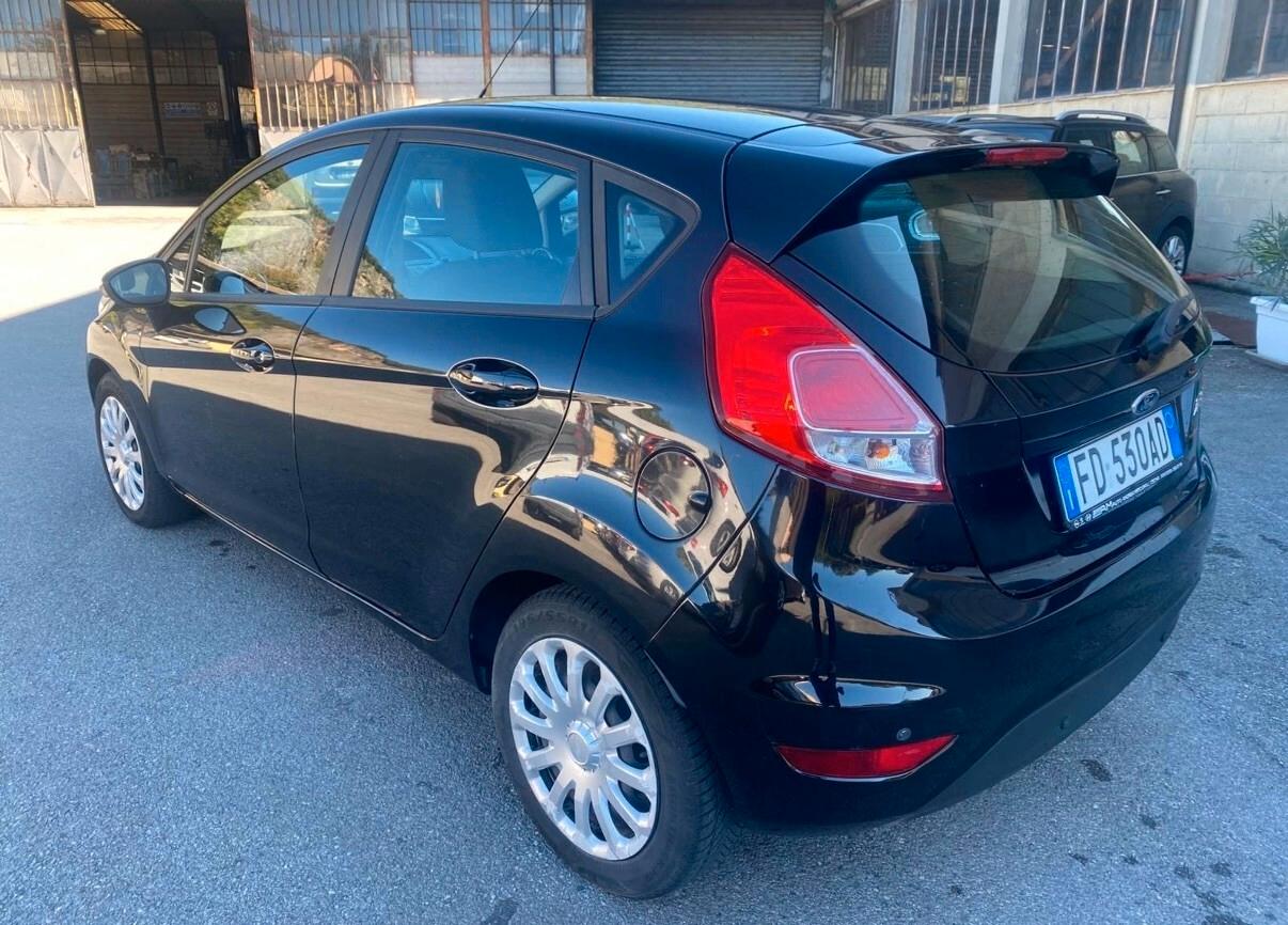 Ford Fiesta 1.5 TDCi 75CV 5 porte Black & White Edition