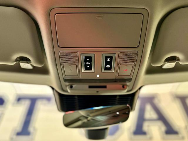 LAND ROVER Range Rover Evoque 2.0D CV AWD Auto R-Dynamic IVA ESPOSTA