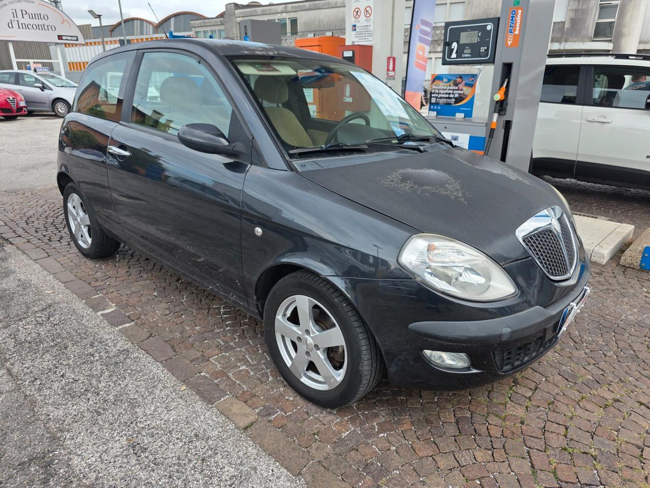 Lancia Ypsilon 1.3 Multijet 16V con 209.000km Neopatentati ok