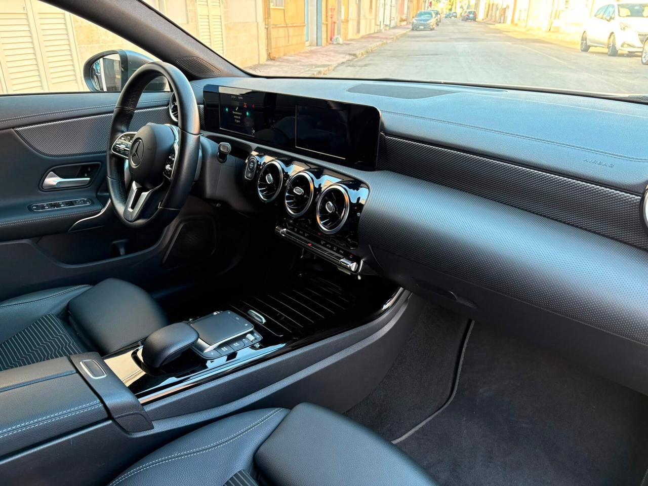 Mercedes-benz CLA 200 D AUT Executive 2021 114000KM IMMATRIC AUTOCARRO