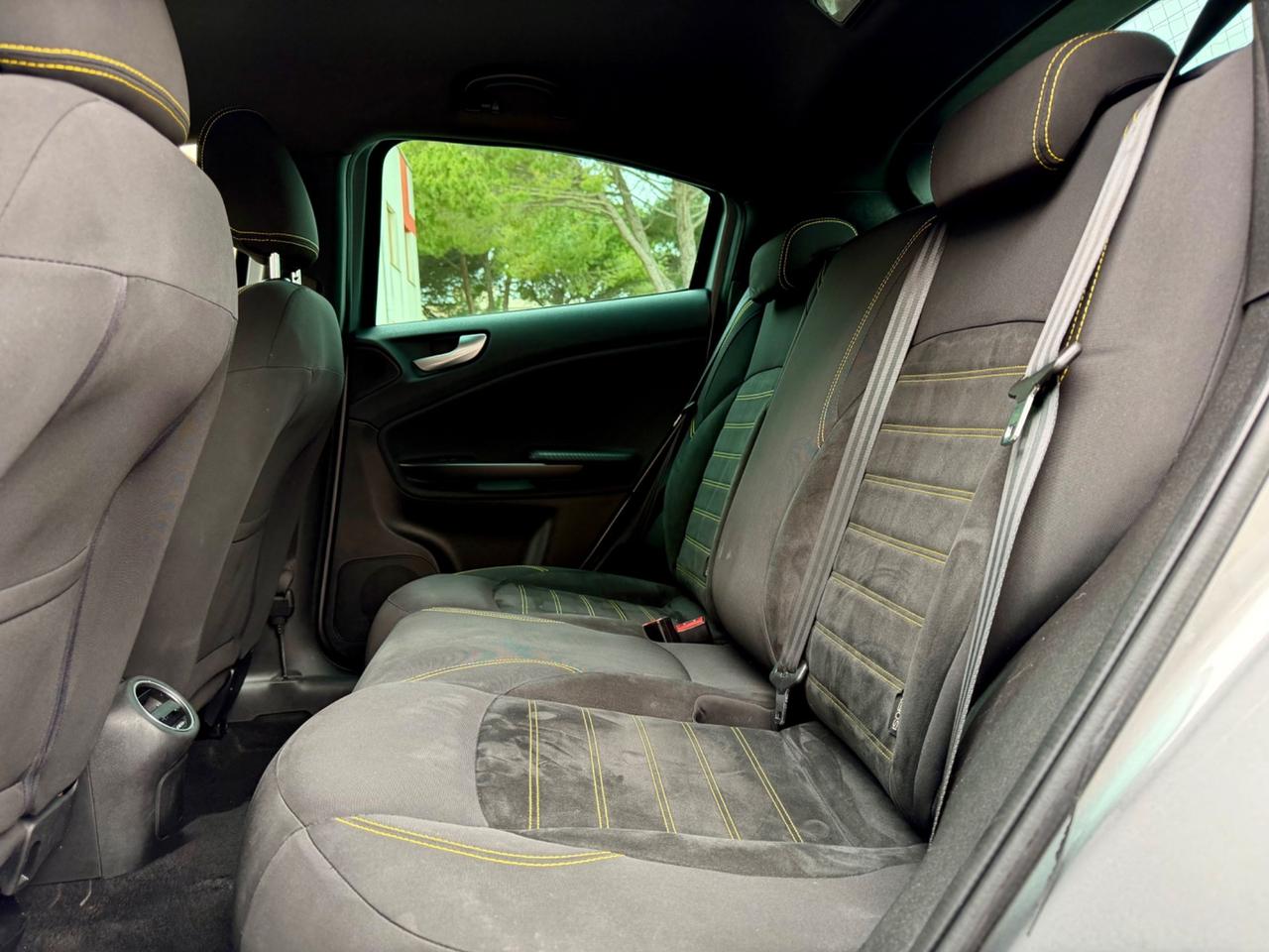 Alfa Romeo Giulietta Sport Carbon look