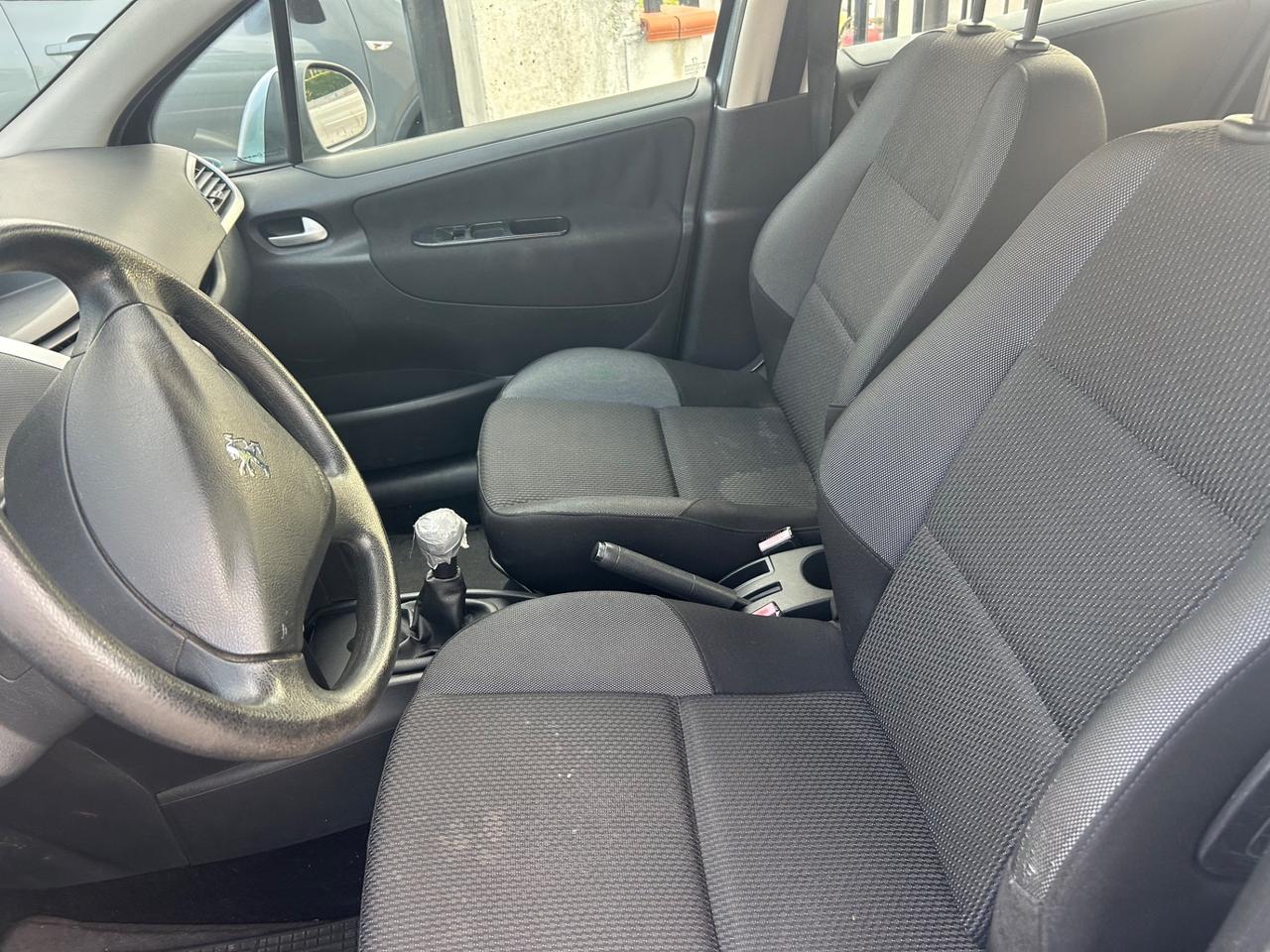Peugeot 207 1.4 8V 75CV 5p. X Line ECO GPL