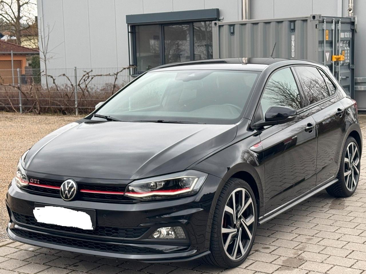 Volkswagen Polo 2.0 TSI DSG GTI