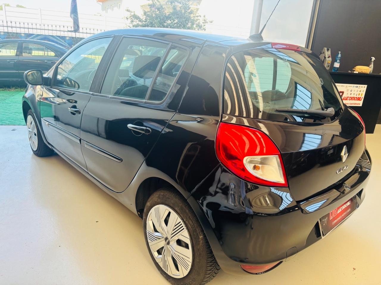 Renault Clio 1.2 16V 5 porte Live!