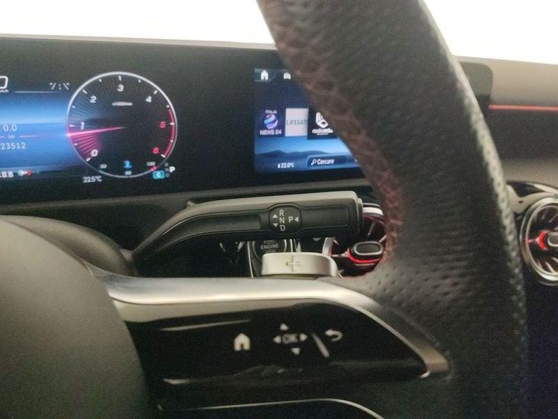Mercedes-Benz Classe A A 180 d AMG Line Premium auto