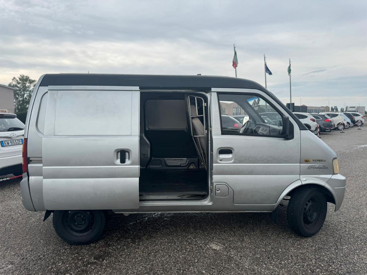 Giotti Victoria Gladiator 1.3 MINIVAN