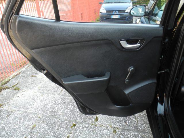 KIA Stonic 1.6 CRDi 110cv Urban -BiColor-Ok NEOPAT.- EURO 6/B